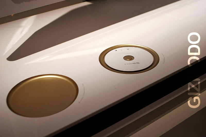 Illustration for article titled Loewe's Design Studio TVs are Absolutely Fan-Bloody-tastic